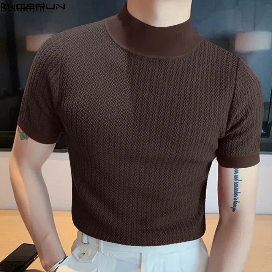 Camiseta masculina de malha, casual texturizada, meia gola alta, lisa, manga curta