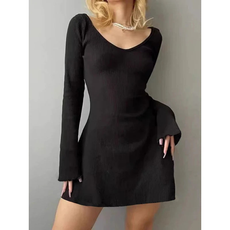 Vestidos femininos elegantes, outono inverno, preto, sexy, curto, decote em V, manga comprida, slim, cor sólida