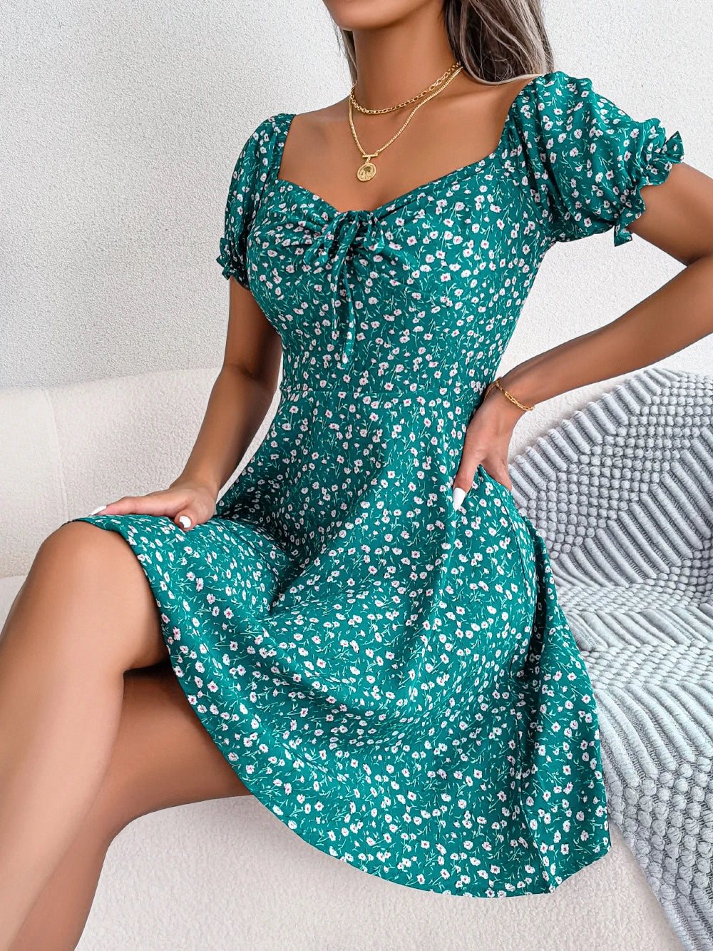 Vestido feminino casual com babados, manga curta, estampa floral
